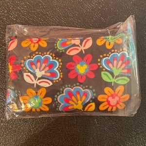 Vera Bradley x Disney Zip I’d Case